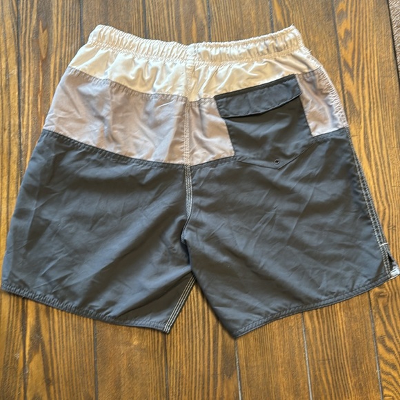 Quiksilver Swim Trunks - Size 30 - Picture 2 of 4